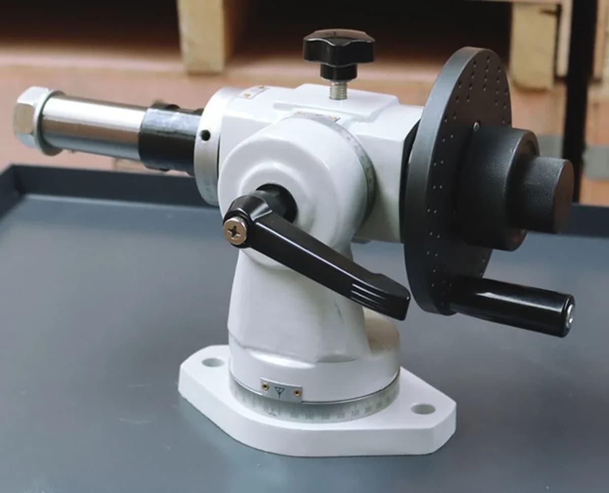 Helical cutting tools grinding Attachment for Universal Tool & Cutter Grinder machine Model 50HC — image 4