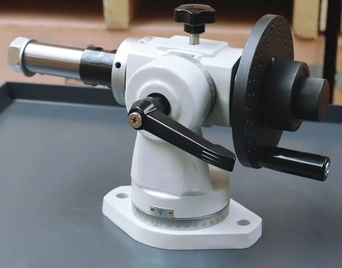 Helical cutting tools grinding Attachment for Universal Tool & Cutter Grinder machine Model 50HC — image 5