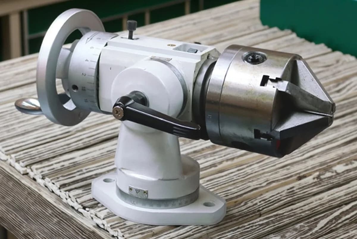 Helical cutting tools grinding Attachment for Universal Tool & Cutter Grinder machine Model 50HC — image 10
