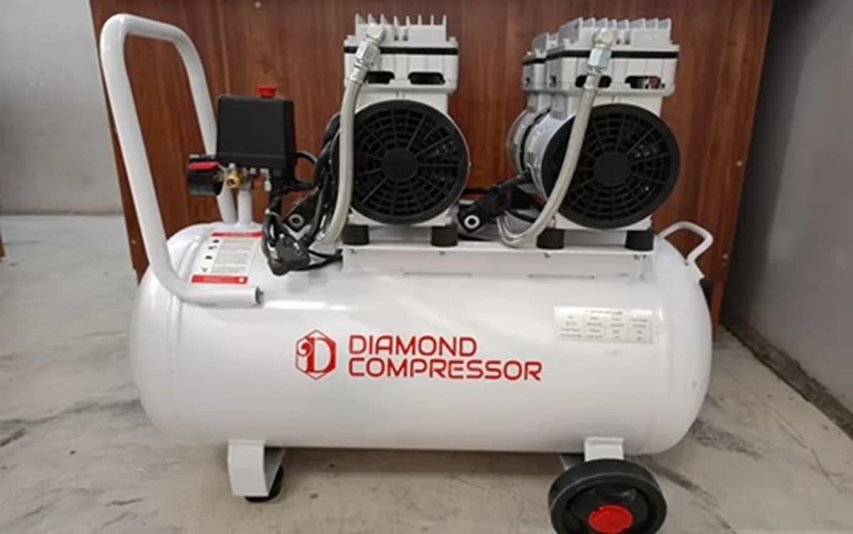 Diamond Make Oil Free Air Compressor — image 6