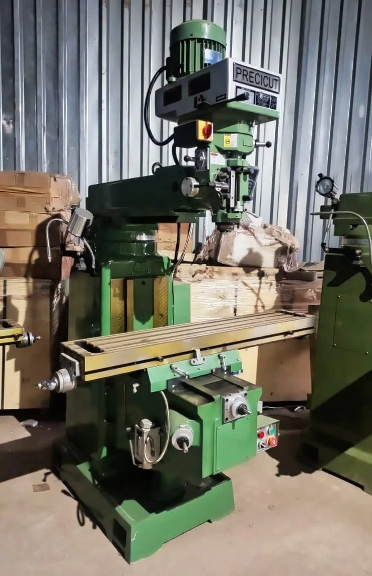PRECICUT Vertical RAM Turret Milling Machine — image 5
