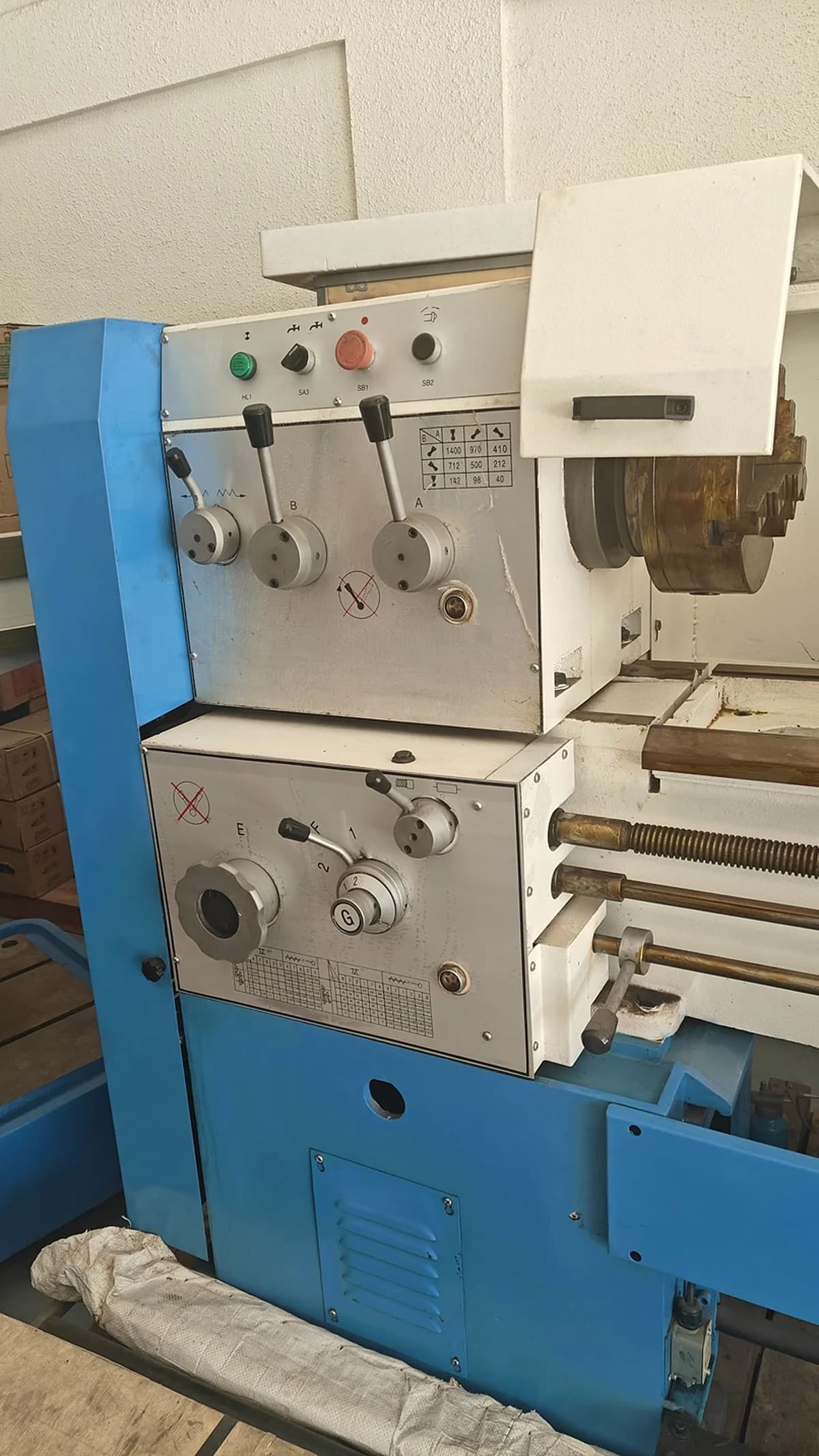 All Geared High Speed High Precision Lathe Machine CH6250 Series — image 10