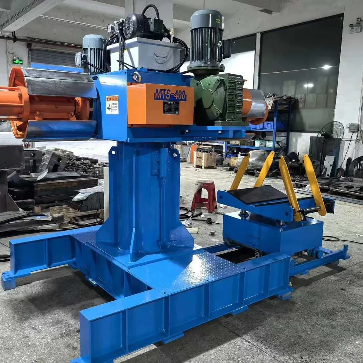 Twin Head Coil Decoiler Machine for Continuous Feeding — image 3