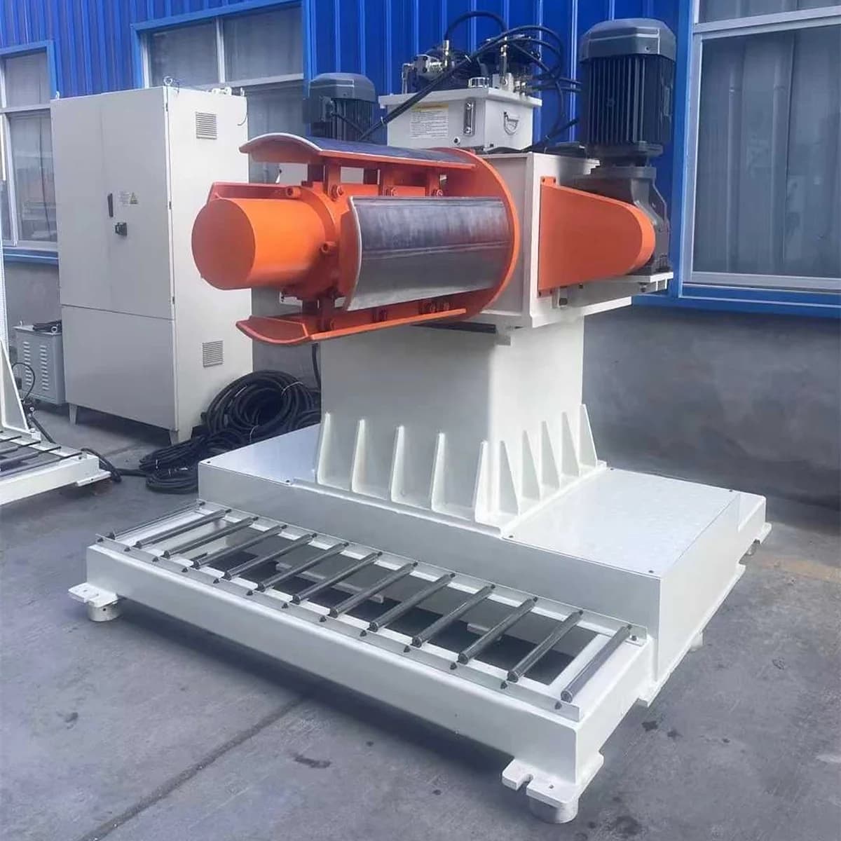 Twin Head Coil Decoiler Machine for Continuous Feeding — image 5