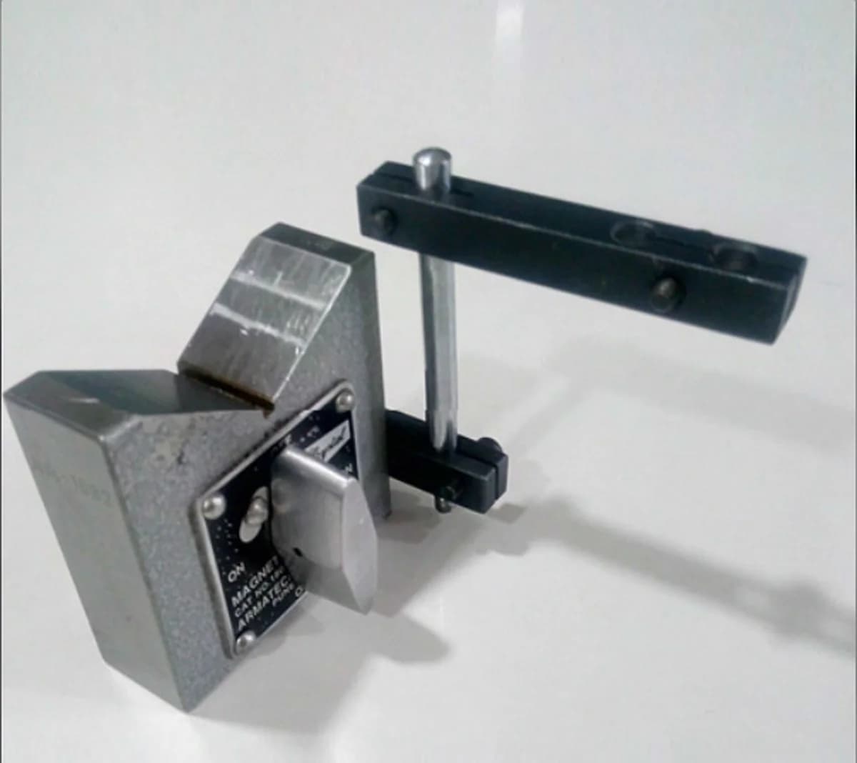 Crystal Magnetic Tool Setting Gauge for Machining & Inspection — image 1