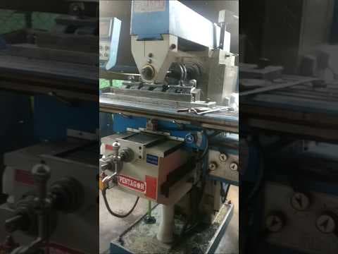 Universal Knee Type Geared Head Milling Machine — demo