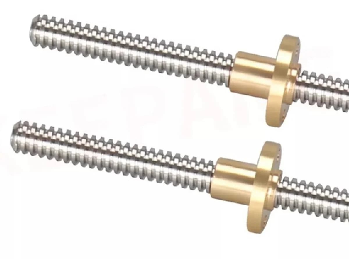 Lead screw and nut for table movement in Ram Turret milling machine — image 3