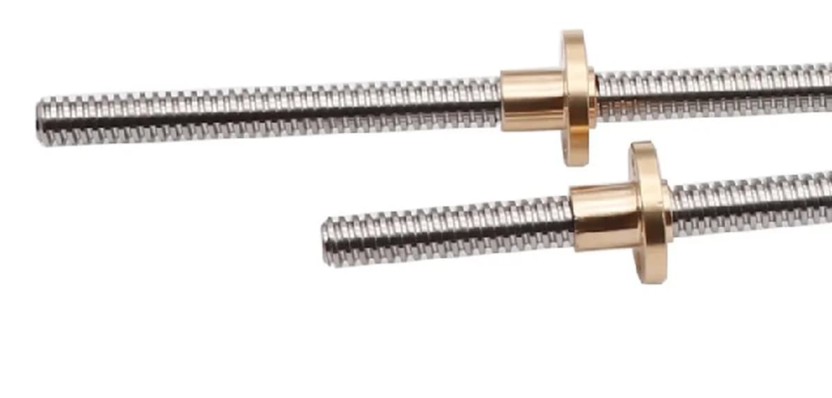 Lead screw and nut for table movement in Ram Turret milling machine — image 1