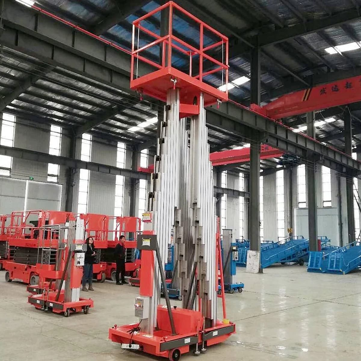 Manual Hydraulic Platform Lift 500 kgs Capacity — image 3